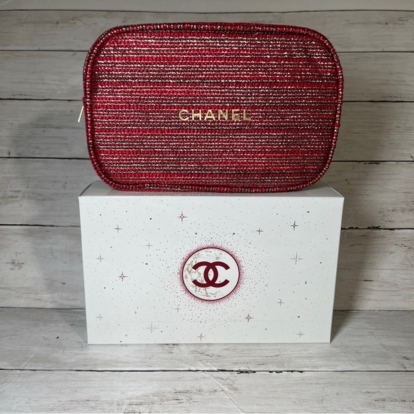 Chanel Bag Holiday Beauty Cosmetic Bag Red - Picture 2 of 7